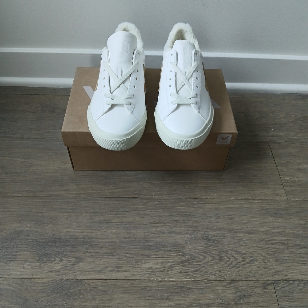 Veja “Winter” Athletic Sneakers - Picture 4 of 9